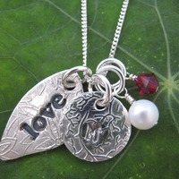 Love Leaf Necklace, Initial, Pearl - Thumbnail 2