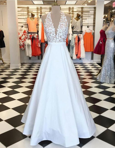 Sexy V Neck Halter White Long Prom Dresses with Appliques