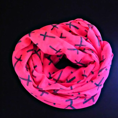 Pink cross infinity scarf - Thumbnail 4