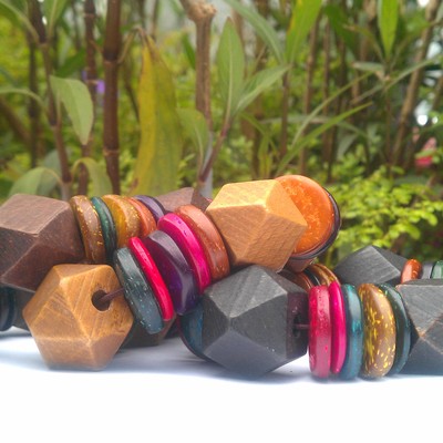 Wood bracelet (sold individually)