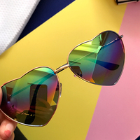 Heart Sunglasses - Thumbnail 4