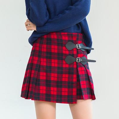 Vintage red plaid leather buckle pleated skirt - Thumbnail 4