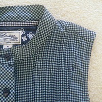 (New with tags) Sleeveless Button Down Shirt - Thumbnail 1