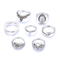 Elegant 7 Pieces Silver and Gold Crystal Ring Set - Thumbnail 4