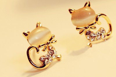 Cute Cat Crystal earrings