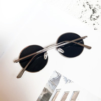 Vintage Round Sunglasses - Thumbnail 3