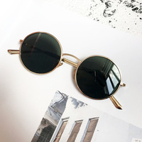 Vintage Round Sunglasses - Thumbnail 2