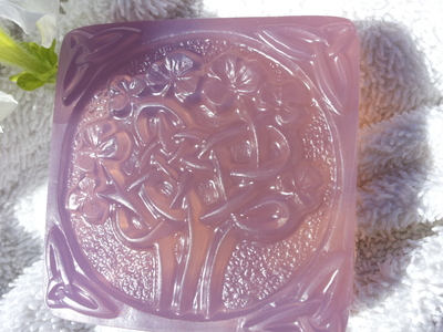 Celtic Forest Glycerin bar in Dragon's Blood fragrance