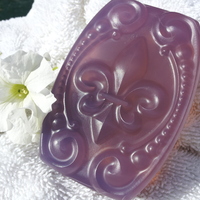 Fleur De Lis glycerin bar in Dragon's Blood fragrance - Thumbnail 4