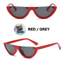 THE HALF MOON SUNGLASSES - Thumbnail 4