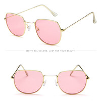 Trendy Retro Sunglasses - Thumbnail 1