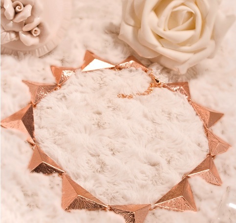 Ladies Triangle Short Necklace