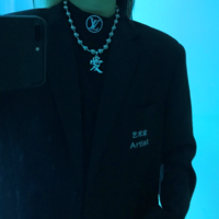 "LOVE" NECKLACE - Thumbnail 1