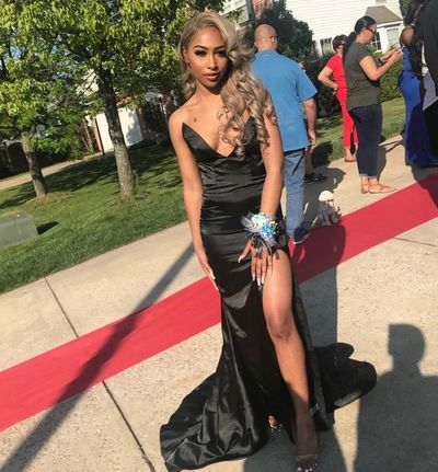 Black Mermaid Prom Dresses Sexy Deep V neck African Girl Black Girl Evening Formal Gowns