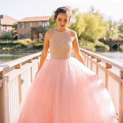 Puffy pink beaded long elegant tulle sleeveless prom dresses