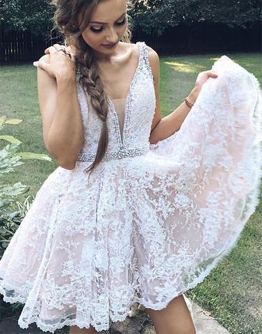 Charming 2018 Lace V-Neck Short Homecoming Dress