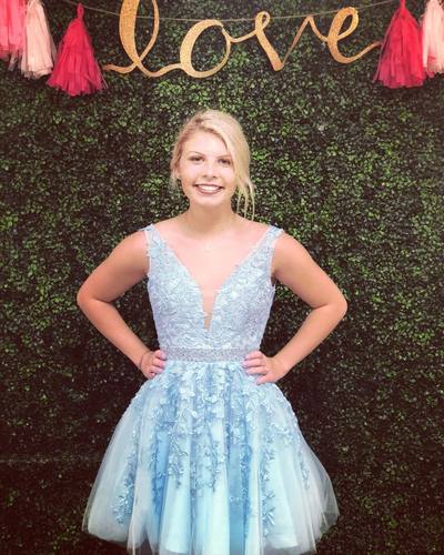 Cute Blue V Neck Sleeveless Tulle Homecoming Dress with Appliques