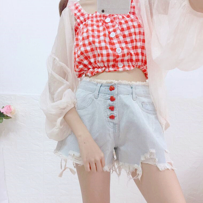 Red heart button ripped denim shorts - Thumbnail 4