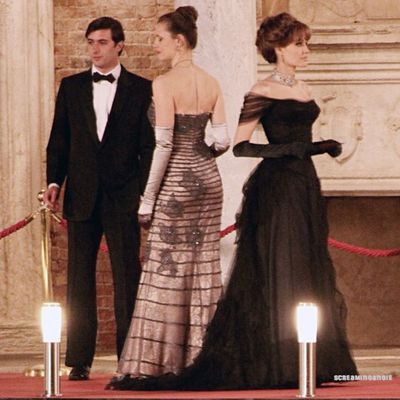 Inspired by angelina jolie in movie celebrity dresses black ball gown tulle off the shoulder prom dresses evening formal gowns