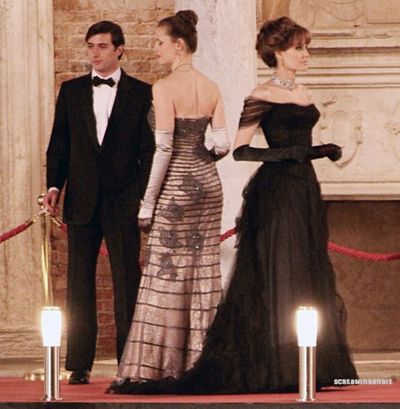 Inspired by Angelina Jolie in Movie Celebrity Dresses Black Ball Gown Tulle Off the Shoulder Prom Dresses Evening Formal Gowns