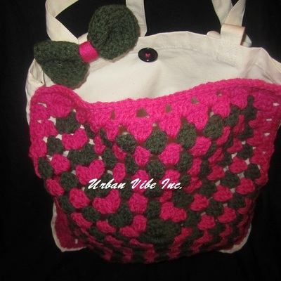 New sassy crochet tote bag with free bow