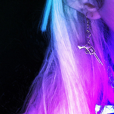 ♡ GUN ♡ EARRINGS