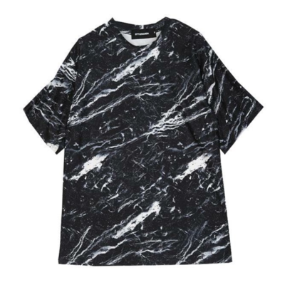 All over printed marble tee