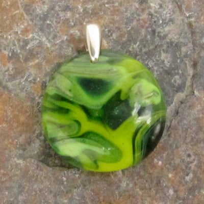 Rainforest green glass pendant small - Thumbnail 5