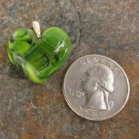 Rainforest Green Glass Heart Pendant - Thumbnail 1