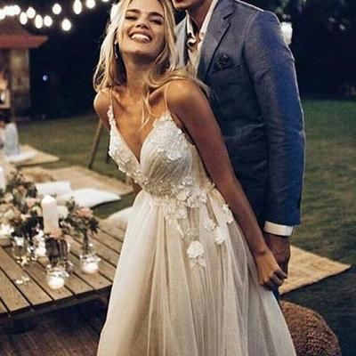 Simple spaghetti straps tulle sleeveless appliques wedding dresses 