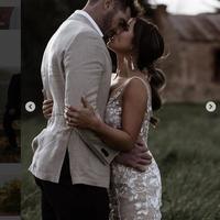 Sexy Deep V Neck Mermaid Wedding Dresses with Delicate Lace Wedding Gowns Champagne Lining Bridal Dress  - Thumbnail 2