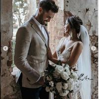 Sexy Deep V Neck Mermaid Wedding Dresses with Delicate Lace Wedding Gowns Champagne Lining Bridal Dress  - Thumbnail 3