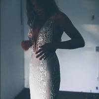 Gorgeous Mermaid Unique Lace Wedding Dresses Sexy Plunge Champagne Lining Bridal Gowns - Thumbnail 2