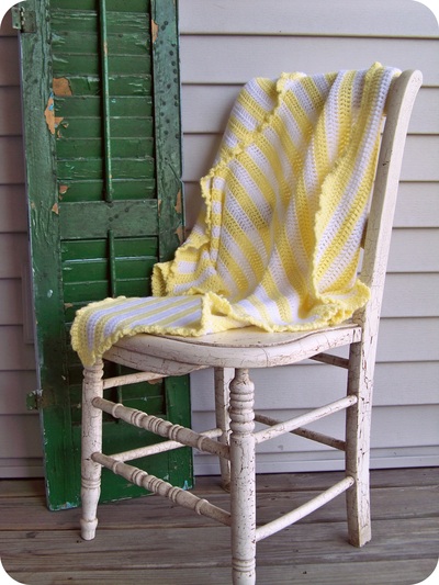 Dual tone square -yellow