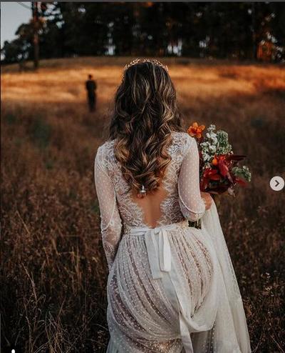 Stunning Sexy Mermaid Polka Dot Tulle Wedding Dresses Sheer Long Sleeve Plunge and Backless Bridal Gowns