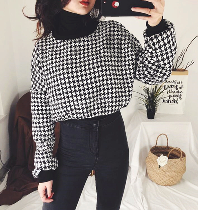 Round Collar Houndstooth Cropped Sweatshirt
