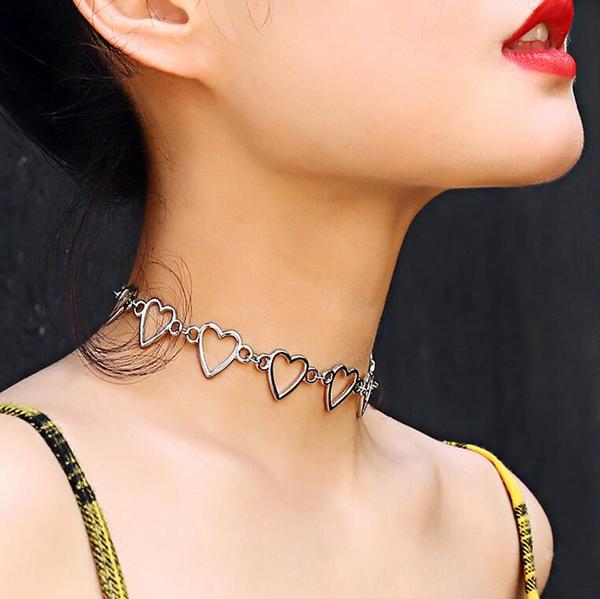 Hollow Out Heart Necklace
