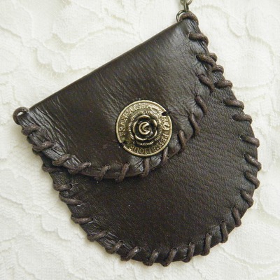 (new with tags) pouch necklace