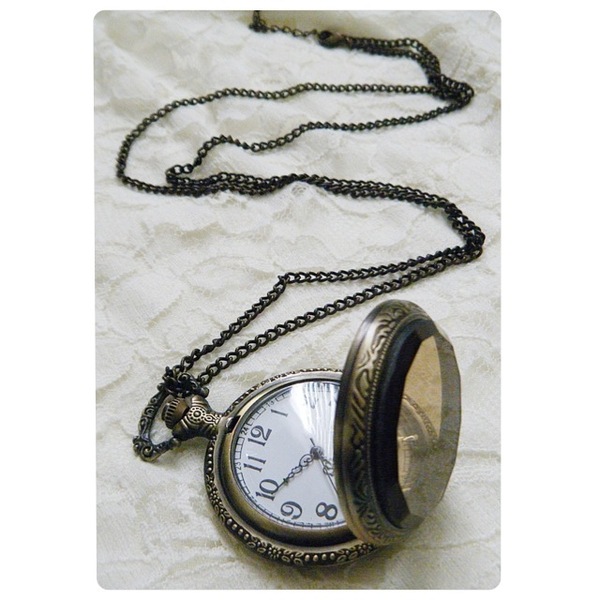 (New with tags) Pocket Watch Necklace