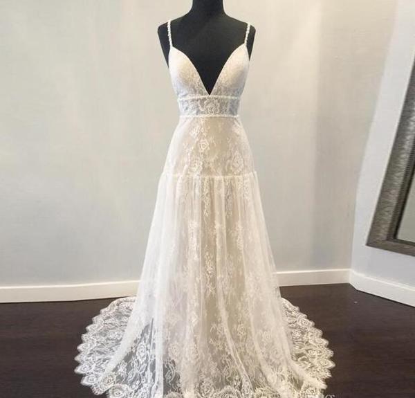 Bohemian Wedding Dresses 2019 with Deep V Neck Backless Spaghetti Strap Fully Lace Boho Beach vestido de noiva Empire Waist Sweep Train