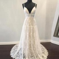 Bohemian Wedding Dresses 2019 with Deep V Neck Backless Spaghetti Strap Fully Lace Boho Beach vestido de noiva Empire Waist Sweep Train
