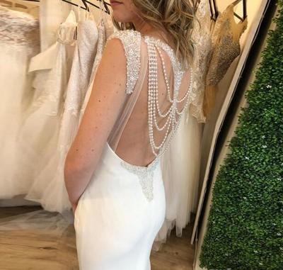 Stylish White Mermaid Chapel Wedding Dresses Pearls Beading Sexy Back Court Train Real Model Photos Elegant Satin Sheath Garden Bridal Dress