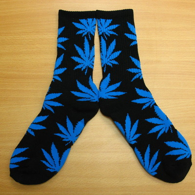 Harajuku weed marijuana crew socks black/diva blue color