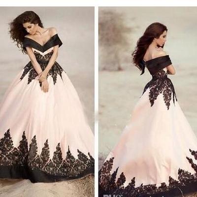 Weddin dresses vintage off shoulder black lace ball gown backless satin cap sleeves formal bridal gown - Thumbnail 5