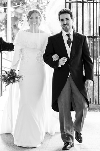 Simple Beach Wedding Dresses Boho Bridal Gowns Scoop 3/4 Long Sleeve Wedding Dresses Embroidery with Shawl Robes De Mariée