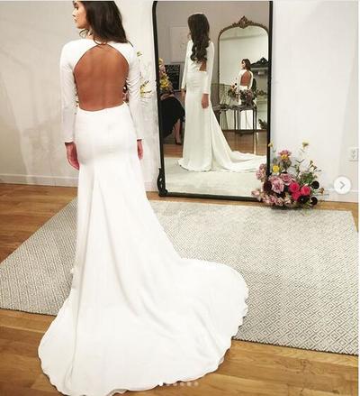 Simple Beach Wedding Dresses Boho Bridal Gowns Sexy Crew Crew Neck Keyhole Back Long Sleeve Wedding Dresses 