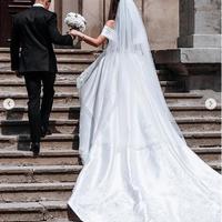Stunning Ball Gown Wedding Dresses Off the Shoulder Bridal Gowns - Thumbnail 2