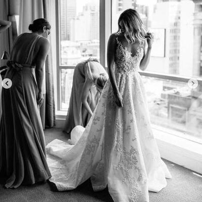 Simple ball gown tulle wedding dresses deep v neck lace appliques backless bridal gowns - Thumbnail 5