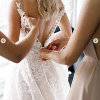 Simple Ball Gown Tulle Wedding Dresses Deep V Neck Lace Appliques Backless Bridal Gowns - Thumbnail 2
