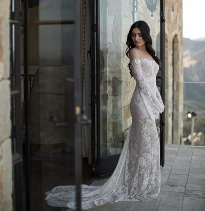Stunning Mermaid Bohemian Garden Wedding Dresses Sheer Crew Neck Delicate Lace Long Sleeve Bridal Gowns